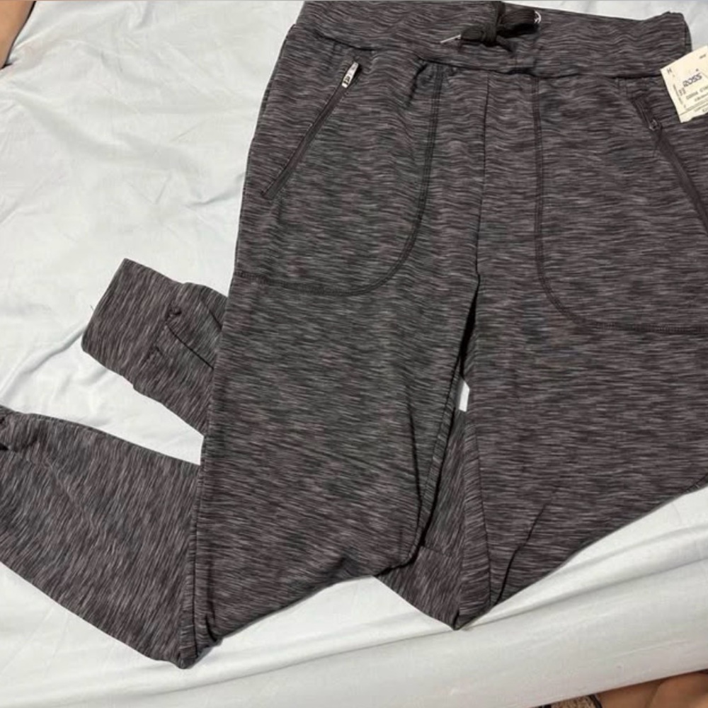 Brand New Adrienne Vittadini Joggers